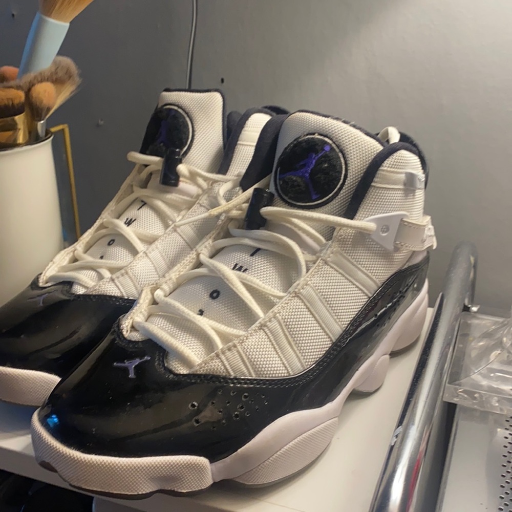 air jordan, worn twice, do not have box